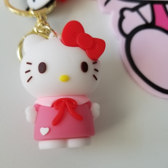 Hello Kitty School Girl Keychain New - Picture 4 of 7